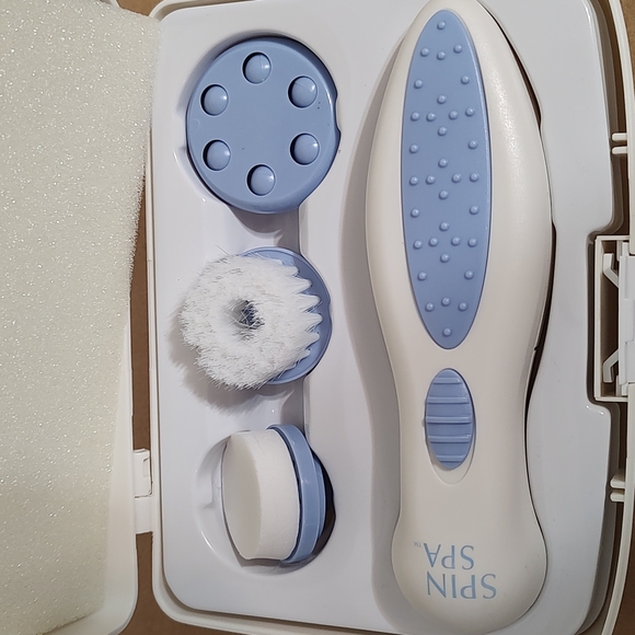 New Spin Spa Set One for Body and one for Face in Box - Picture 5 of 7